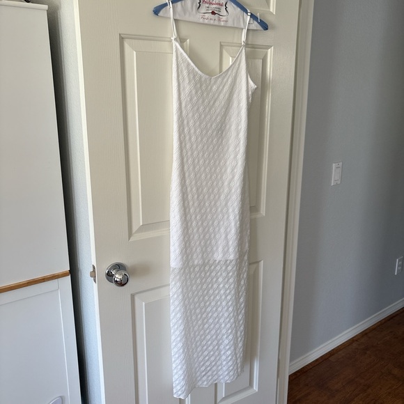 Fashion Nova White Textured Maxi Dress - Picture 1 of 1